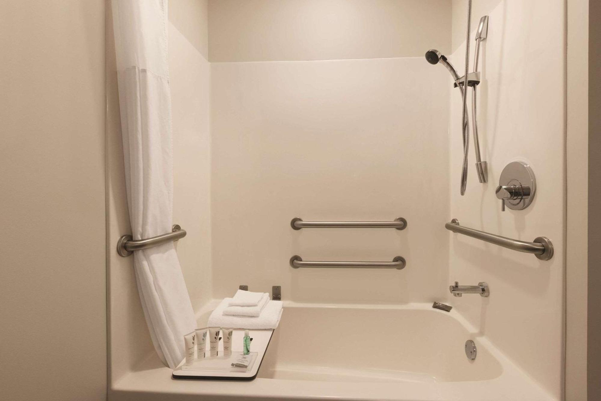 Country Inn & Suites By Radisson, Green Bay North Εξωτερικό φωτογραφία